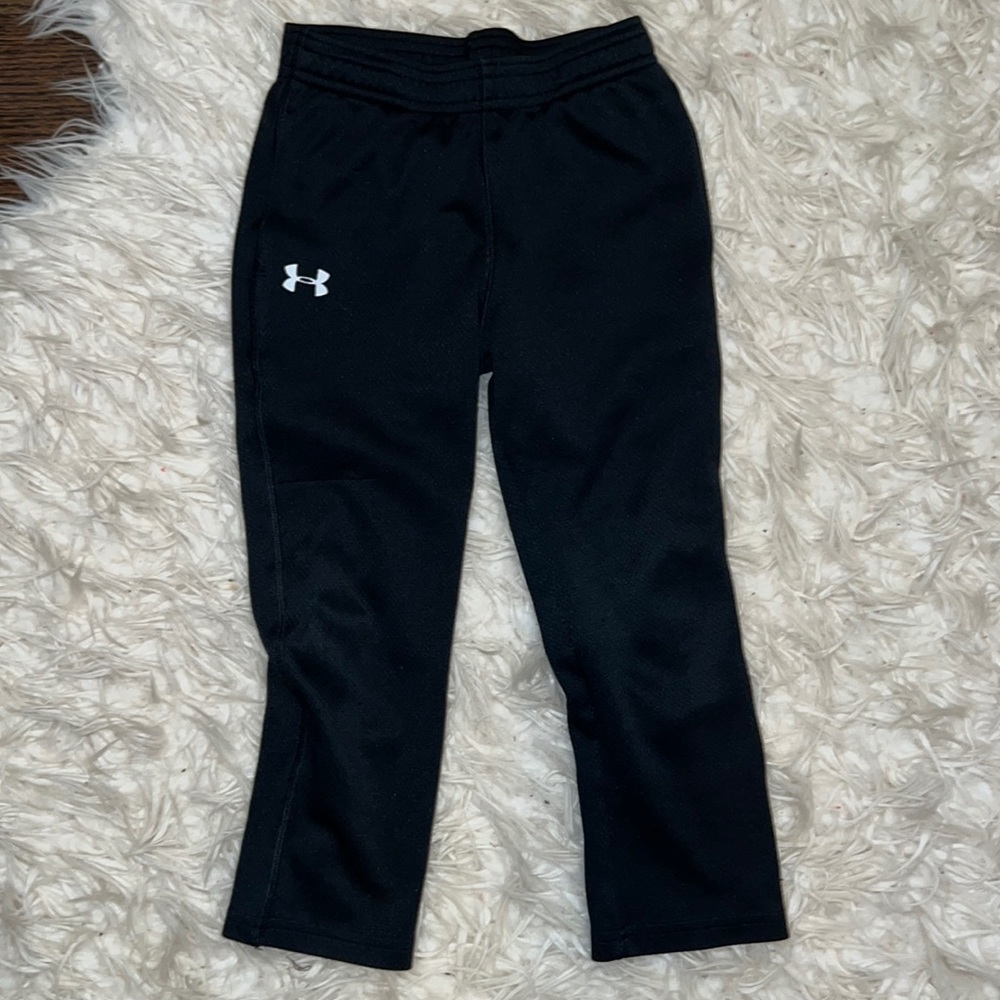 Under Armour pants size 4T.